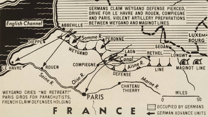 Schwarzweiß-Kartenansicht von Belgien, England, Niederlande, Deutschland und Frankreich.