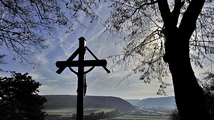 Hölzernes Kruzifix.